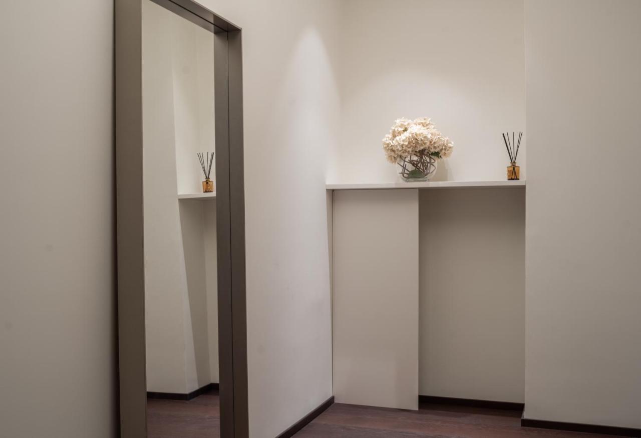 Sant'Ambrogio Luxury Apartment R&R Милано Екстериор снимка