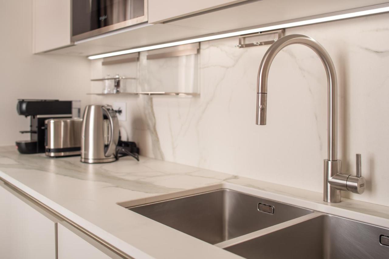 Sant'Ambrogio Luxury Apartment R&R Милано Екстериор снимка