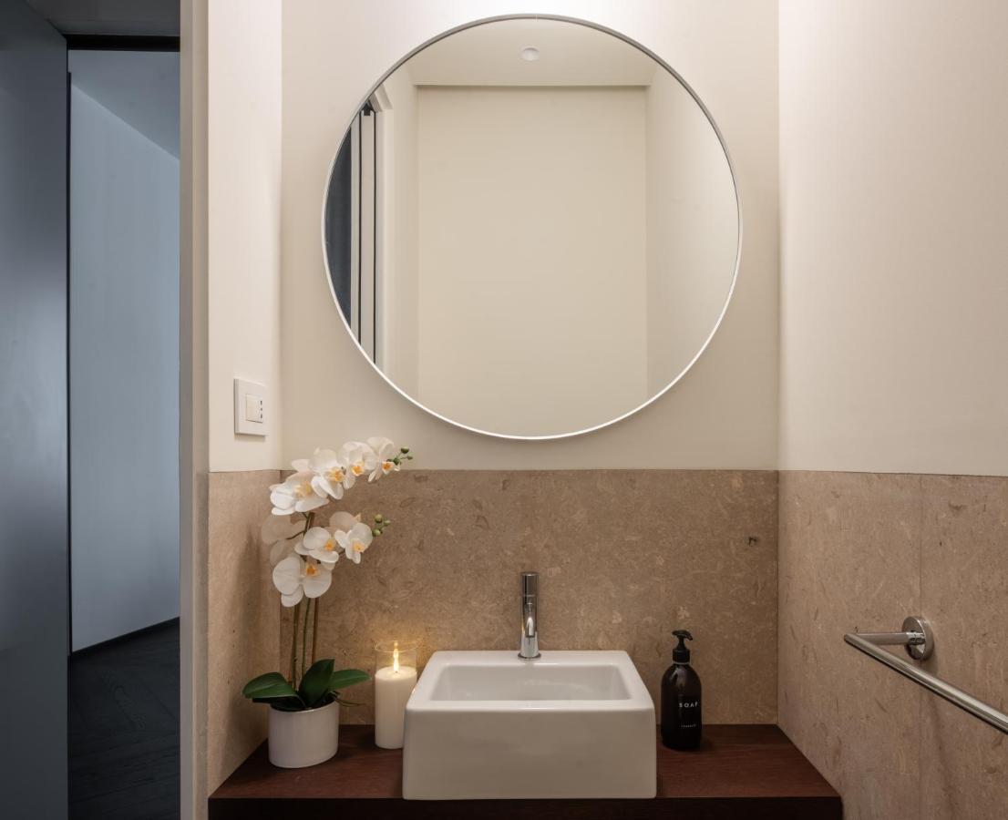 Sant'Ambrogio Luxury Apartment R&R Милано Екстериор снимка